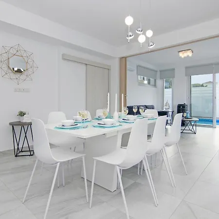 Villa Thea Athena